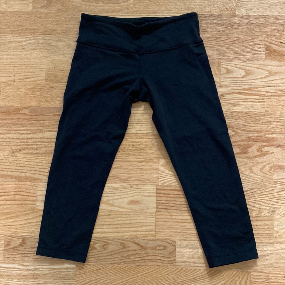 Black lululemon leggings
